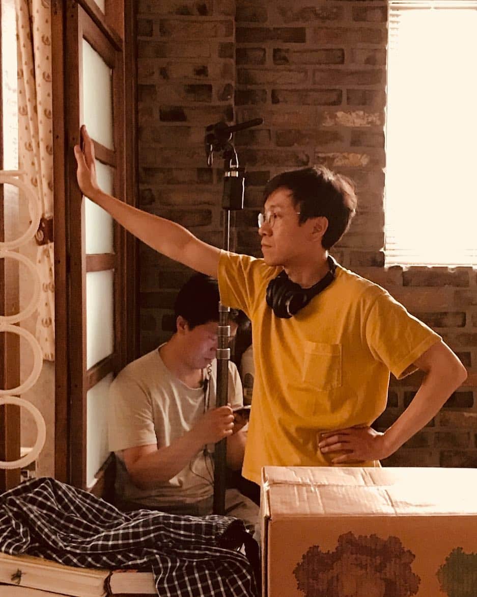 チソンのインスタグラム：「#아는와이프 우리 감독님!! 힘내세요~^^」