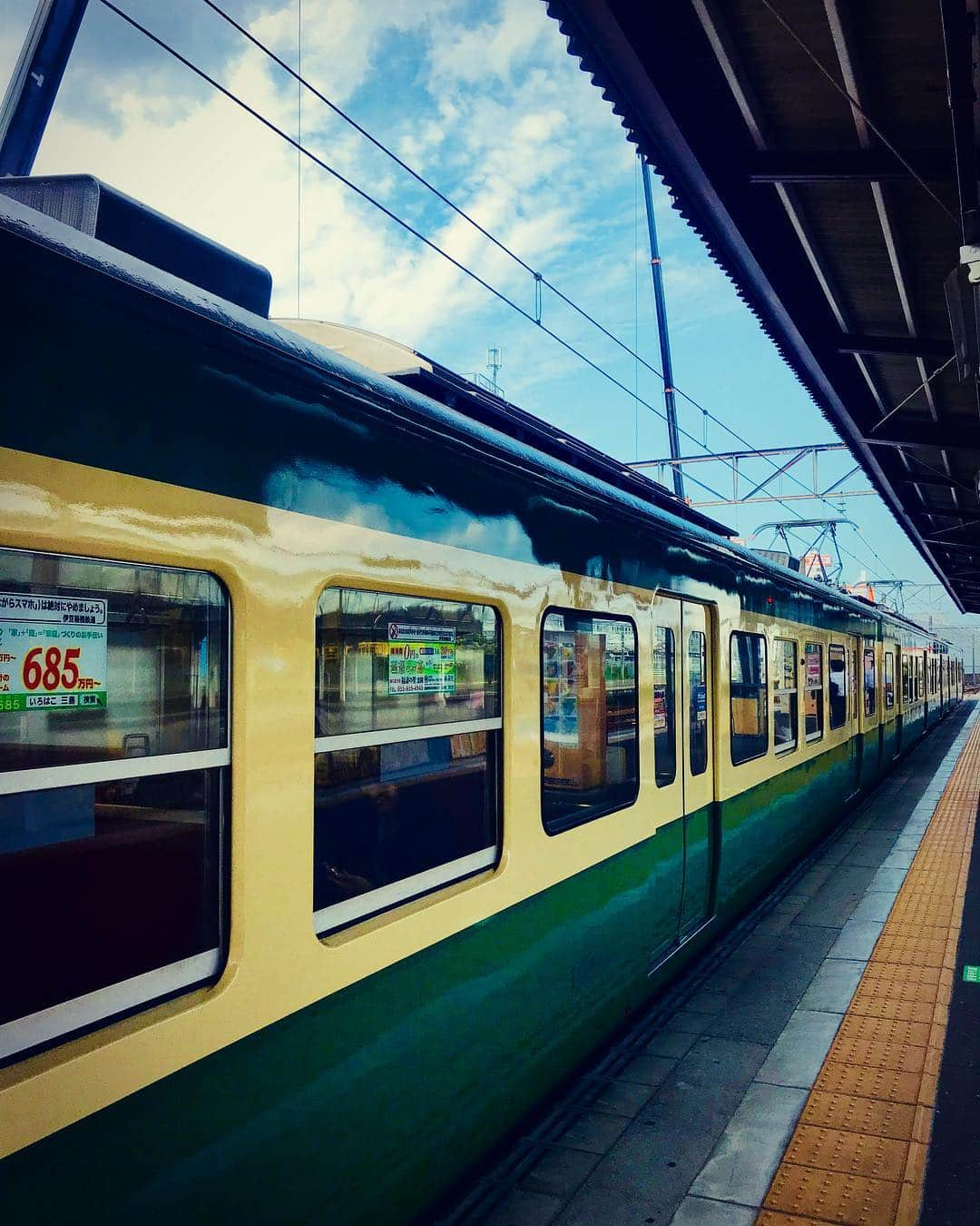 鷲見玲奈さんのインスタグラム写真 - (鷲見玲奈Instagram)「. 電車でGO！！！ 🚃🚃🚃🚃🚃💨💨 .」7月27日 9時59分 - sumi__reina