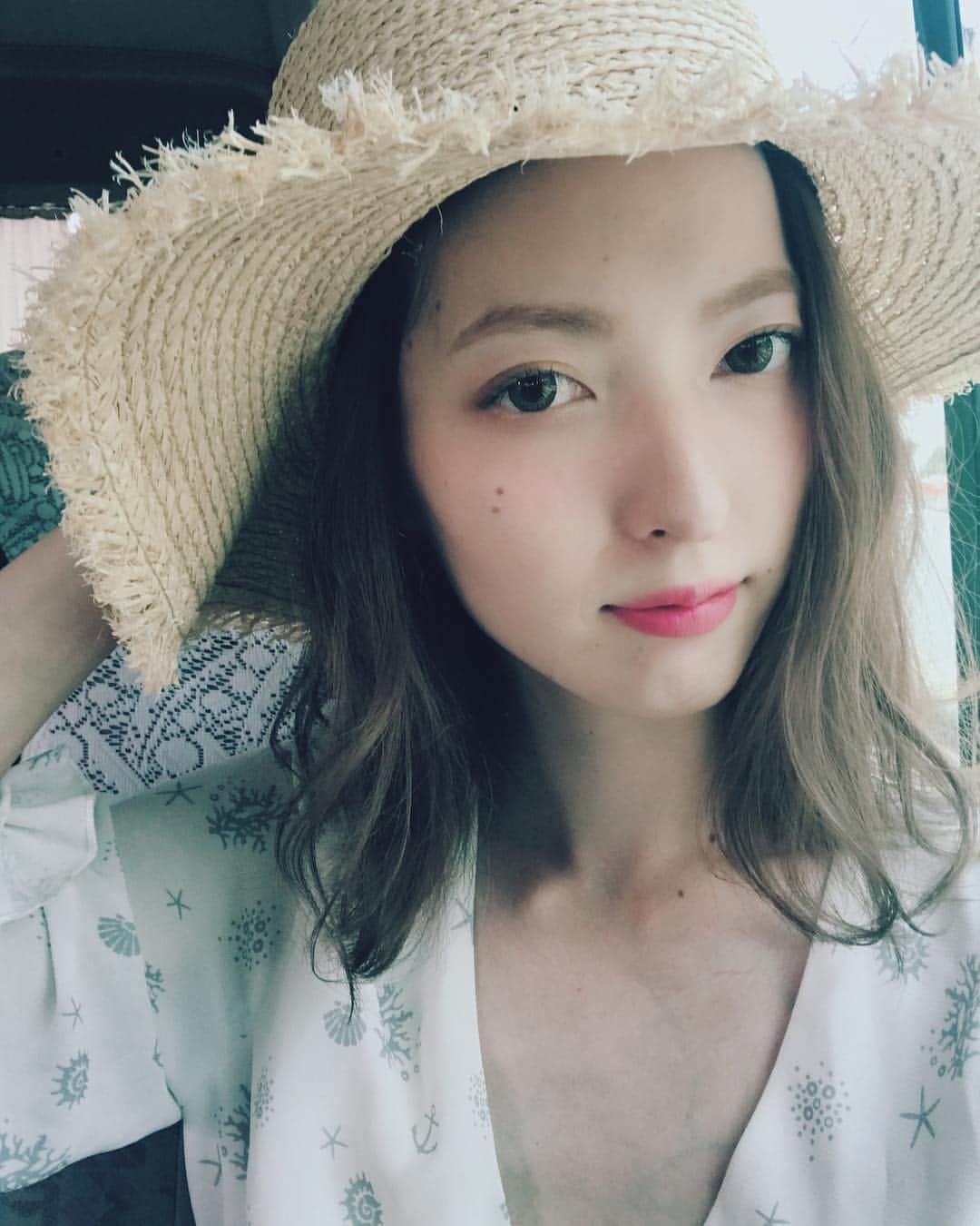 山本朋子のインスタグラム：「海🍉」