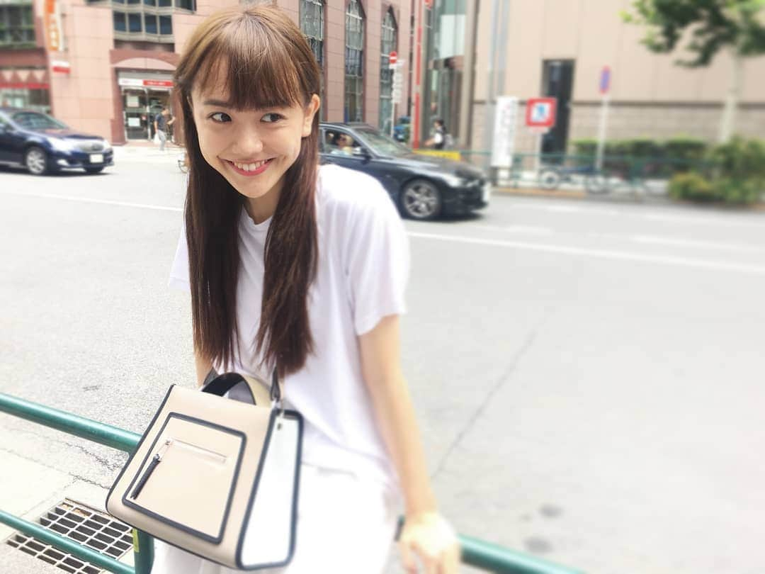 松井愛莉さんのインスタグラム写真 - (松井愛莉Instagram)「お気に入り👜❤️ @fendi」7月27日 11時40分 - airi1226_official