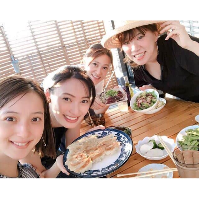 大政絢さんのインスタグラム写真 - (大政絢Instagram)「みんなで餃子を色んな味で作り餃子パーティー🥟美味しかったー！」7月27日 23時09分 - aya_omasa_official