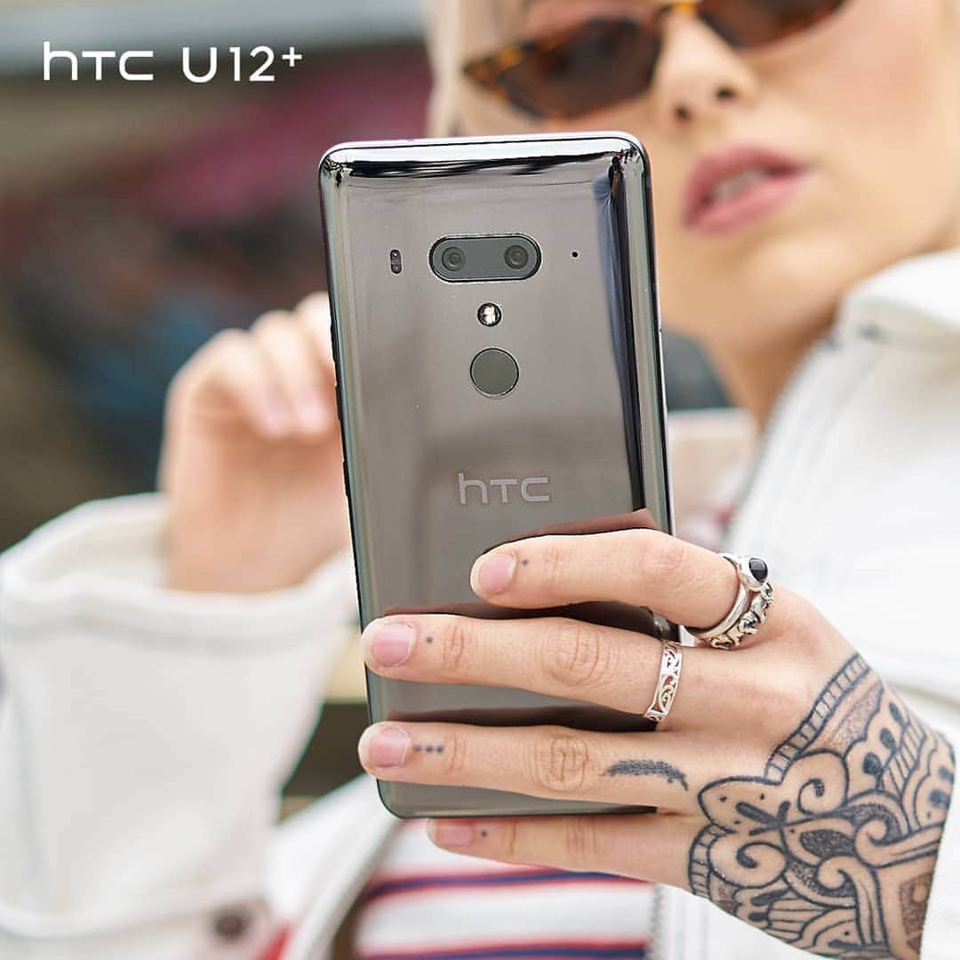 HTCのインスタグラム：「More style + More function. The HTC U12+ is always ready to go. #HTCU12Plus」