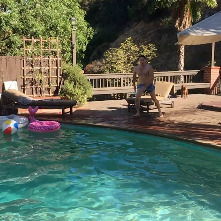 カイン・オキーフのインスタグラム：「I'm a good catch, I swear... 📸 @rebeccaebreeds」