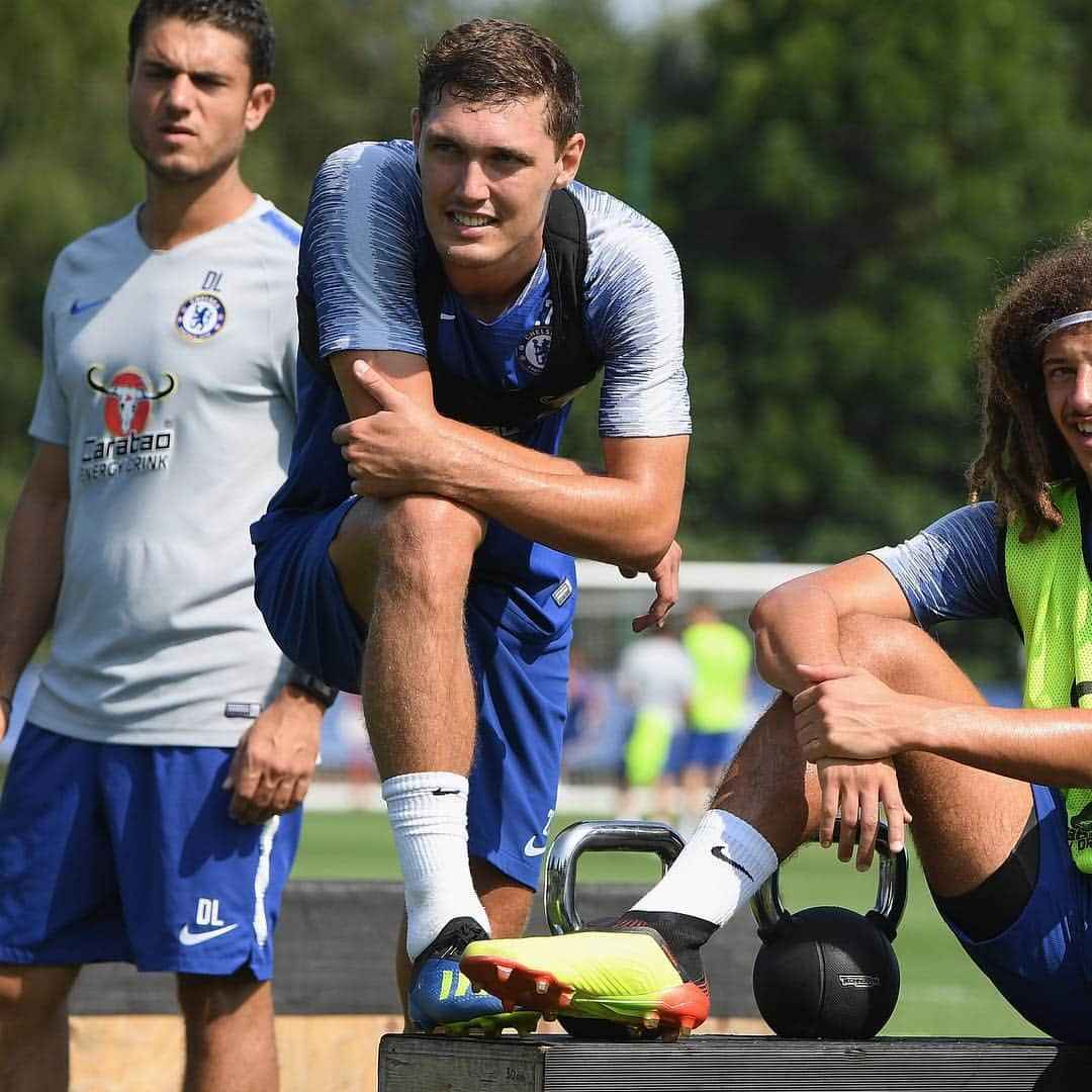 アンドレアス・クリステンセンのインスタグラム：「Back at it💦🙌🏼 @chelseafc」