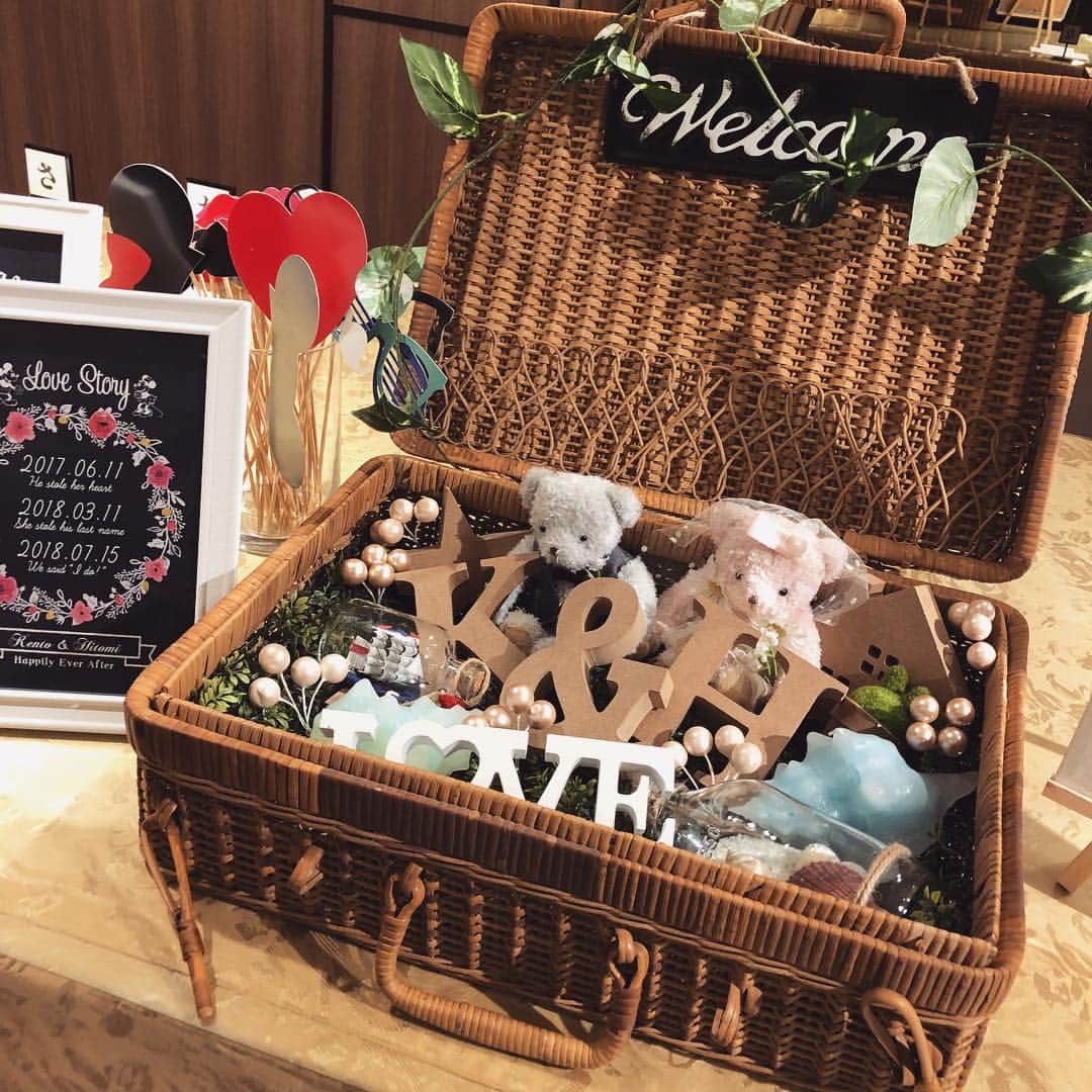 ANA クラウンプラザホテル大阪 ブライダルプロデュースのインスタグラム：「ウェルカムグッズ♡ *  #wedding#bridal#osaka#hotel#hotelwedding#weddingparty#weddingphoto#anacrowneplaza #大阪#結婚式#披露宴#卒花嫁#プレ花嫁#コーディネート#ウェディングレポ#ANAクラウンプラザホテル大阪#ウェルカムグッズ  #ANA_CROWN_PLAZA_PHOTO #ANA_CROWN_PLAZA_WEDDING #ANA_CROWN_PLAZA_GOODS」