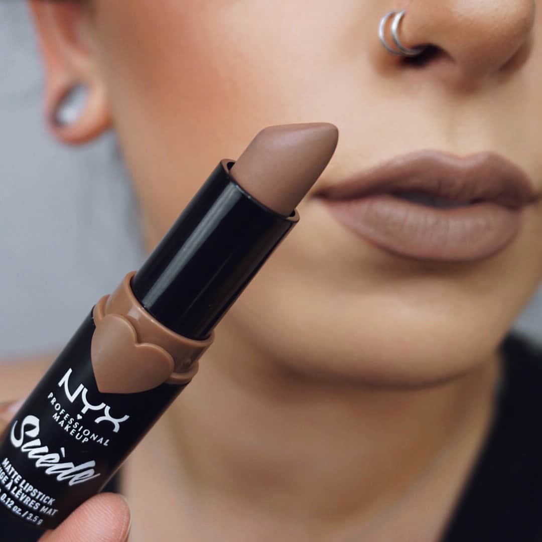 NYX Cosmeticsさんのインスタグラム写真 - (NYX CosmeticsInstagram)「@lazybonesbeauty wears our ✨NEW✨ Suede Matte Lipstick in ‘Munchies’ 🍟💋 Don’t forget to head into a #NYXProfessionalMakeup store or online to score our awesome #NationalLipstickDay deals 💄 || #nyxcosmetics #crueltyfreemakeup」7月29日 9時14分 - nyxcosmetics