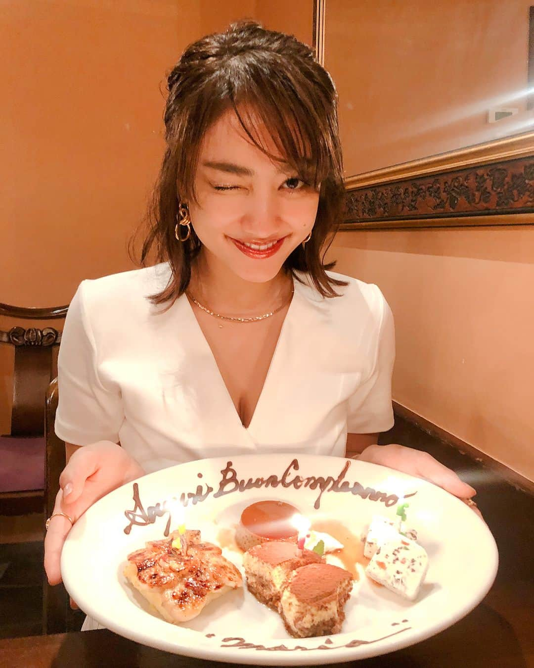 新木優子さんのインスタグラム写真 - (新木優子Instagram)「7.28はまりあの誕生日☺️ もう10年の仲かぁ、、、早い、、、。 何をしてても２人だと楽しいんです♡ 今も昔も変わらない、可愛くて女性として本当に魅力的なまりあ☺️ これからも仲良くしてよっ‼︎」7月29日 13時38分 - yuuuuukko_