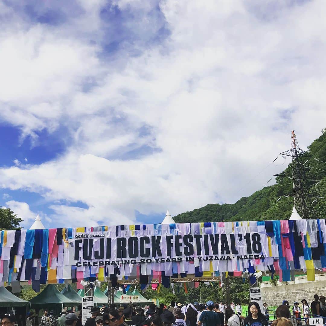 松田龍平のインスタグラム：「フジロック😂🙏」