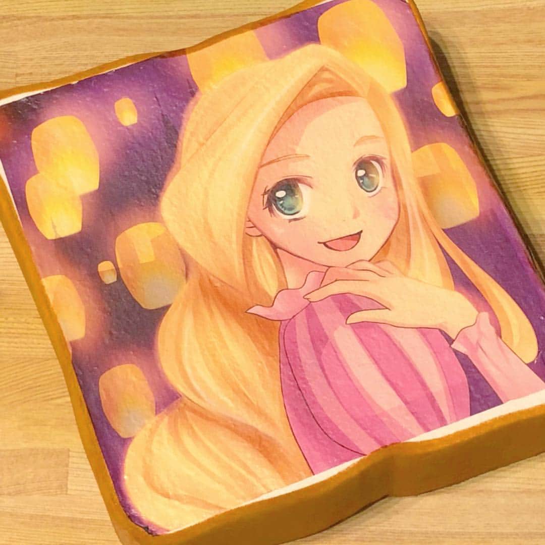 みのりんのインスタグラム：「I drew and made this super huge squishy!!! It’s about 10 in!! 今日はラプンツェル風のスクイーズを描いて作ってみたよ❤️ #rapunzel #disney #disneyland #disneysea #cute #anime #manga #drawing #instagood #instalike #squishy #diy #drawing #instadraw #draw #art #ディズニー #ディズニーランド #ディズニーシー #ディズニー好き #アニメ #漫画 #描いてみた #スクイーズ動画 #スクイーズ」