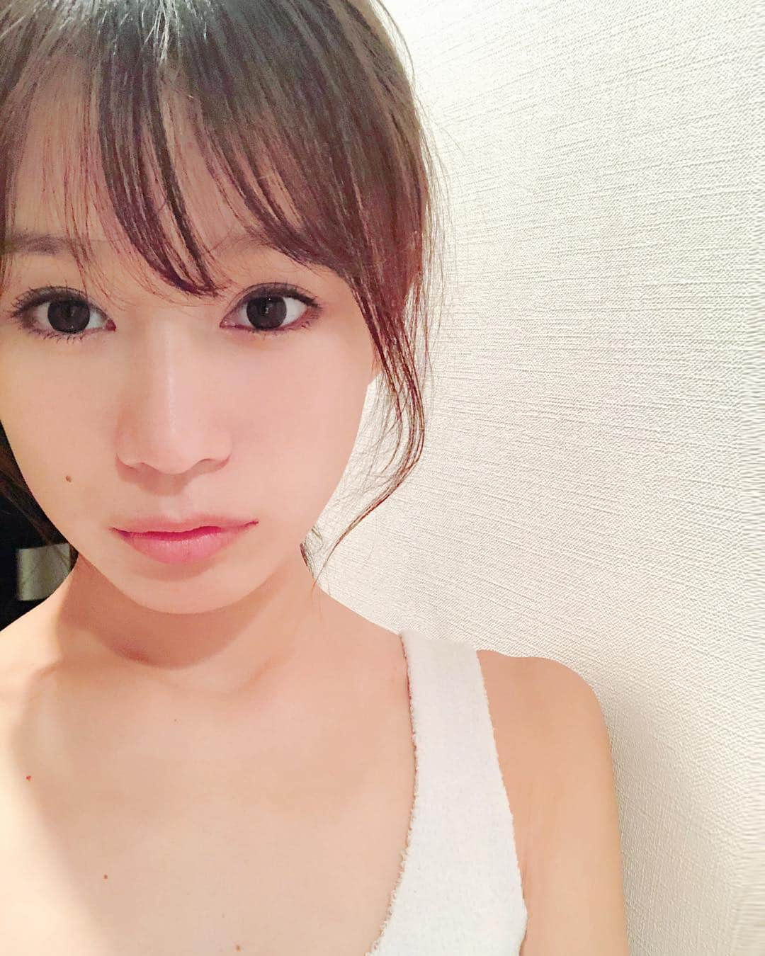 青木英李さんのインスタグラム写真 - (青木英李Instagram)「♡♡♡ #goodnight  #おやすみなさい」8月24日 0時49分 - eriaoki_official