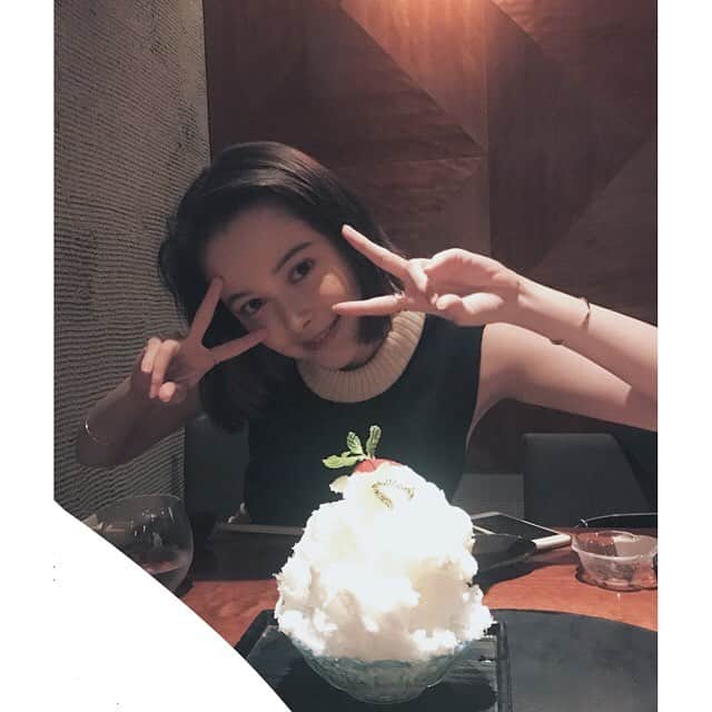 玉城ティナさんのインスタグラム写真 - (玉城ティナInstagram)「かき氷🍧こう見るとノースリばっか着とる」8月24日 1時10分 - tinapouty