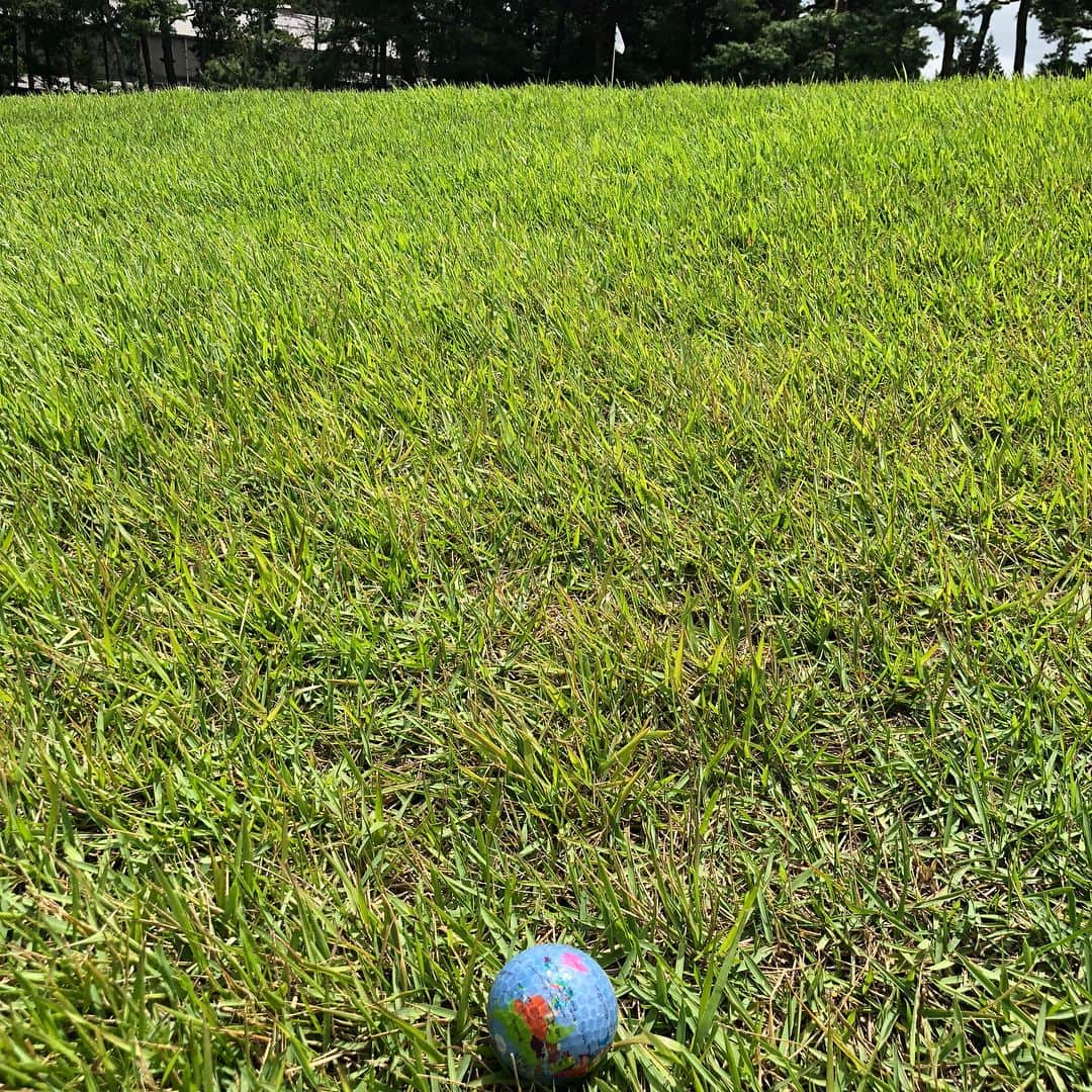 宮崎宣子さんのインスタグラム写真 - (宮崎宣子Instagram)「地球儀のボール使ったら、 まー見にくい😵⛳️ でも、いいところありました❤️ #ゴルフ好き #暑い #summergolf #golfgirl #golfwear #archivio」8月23日 16時43分 - miyazaki_nobuko