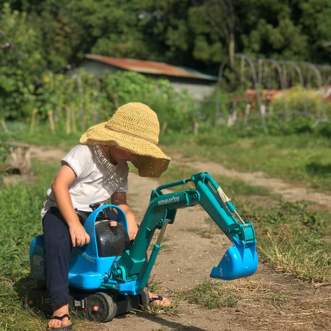 杉山愛さんのインスタグラム写真 - (杉山愛Instagram)「👒めいっぱい遊んだ夏休み👒 自然の中で非日常を味わいました〜🦋🐌🐛🐝🦎 本当にたくさん✨エネルギーチャージさせてもらいました✨」8月23日 18時17分 - aisugiyamaofficial