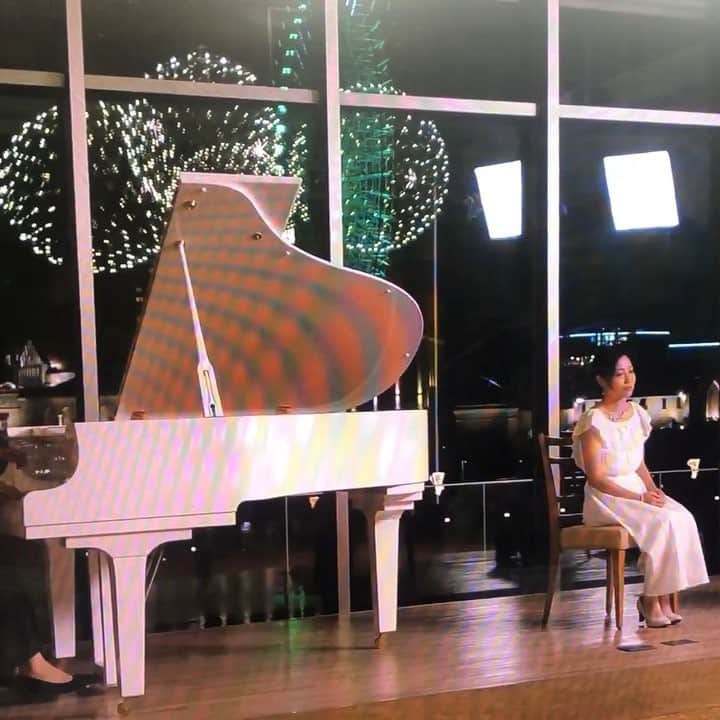 福田明日香のインスタグラム：「クリスハートさん「I Love You」ピアノ＆チェロcover.ver.  https://youtu.be/lF3RpG5ytKw」