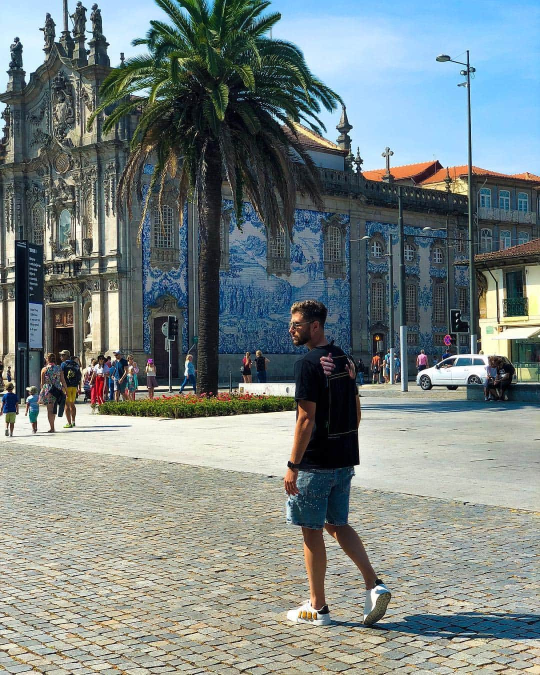 ステファン・スパラニャさんのインスタグラム写真 - (ステファン・スパラニャInstagram)「One day in Porto ☀️🌴 #BestPlace #BeautifulDestinations #Menstreetstyle #Streetwearfashion #Menblog #Menblogger #menscut #mensstyle #Mensweardaily #Menswearblogger #Menstagram #Menstyleguide #Mensaccessories #Mensfashionblog #fitboy #mensclothing #Menslook #frenchblogger #Mensfashionstyle #menlook #mensoutfit #menshairstyle #Frenchboy #menshaircut #ootdmen #frenchguy #malemodels」8月24日 22時44分 - stephanesparagna