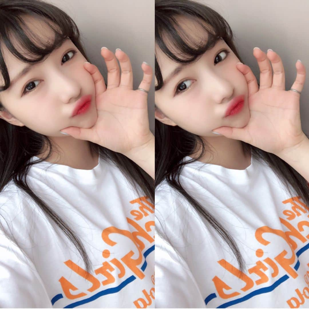 村瀬紗英さんのインスタグラム写真 - (村瀬紗英Instagram)「. . 국민 프로듀서님 안녕하세요! NMB48 무라세사에입니다^^ . 지금까지 많은 사랑과 응원 감사합니다! produce48 는 나에게 있어서 정말로 좋은 경험이 된 것 같습니다!‼︎ 많은 자극을 받고, 공부가 되는 하루하루 였어요!^ ^ . 맘마미아 부터 시작되고 handclap 그리고 여러분이 뽑아 준rumor...😊😊😊 그동안 많이 도와준 연습생들, 스탭 여러분, 선생님들, 작곡가님(/_;) 내 주위에는 좋은 사람 들이 밖에없었어요...모두 친절하고 잘 가르쳐주셔서  얼마나 많은 도움을 받았는지...진심으로 감사합니다! 모든시간과 추억을 잊을 수가 없어요!! . 그리고...한국에 와서 국민 프로듀서님을 만날수있었습니다!!💕 슬로건이나 역에 나와 있던 광고! 저에게는 하나의 꿈 이었는데요~ㅎㅎ 그런 하나하나에 굉장히 감동했습니다✨✨ 많은 사랑을 주셔서 너무 너~무 기뻤습니다^^ 나의 사랑도 받아 주세요~❤️❤️❤️❤️뿅 . 한국어 공부도 하고 있고, 응원 메시지도 번역기를 사용하지 않고 이제 거의 읽을 수 있거든요ㅋㅋ . 이렇게 좋아하는 여러분에게 데뷔 조에 들어간 나를 보내지 못 해서 미안한 마음입니다 (/_;) 더 보여 드리고 싶었어요 그래도"22위" 라는 분수에 넘치는 순위를 여러분은 저한테 선물해 주셨어요^^ 여러분과 노력해서 지난온 이 시간을 되돌아보면 저한테는 정말 빛나고 행복한 순간이였습니다. 포지션 평가에서 1등에 할 수 있었던 일은 제 인생의 보물 같아요....^^ 많은 응원 정말 고마웠습니다! produce48에서의 무라 세사에모습은 여기서 끝나지만 앞으로도 많이 많이 노력하고 언젠가 또 한국에 와서 여러분 앞에 서고 싶습니다! 무라세사에 를 꼭 꼭 꼭 잊지 말아주세요^ ^ . 여러분 “내꺼할래” ？❤️ . #produce48 #무라세사에」8月25日 14時21分 - saepiiii.m