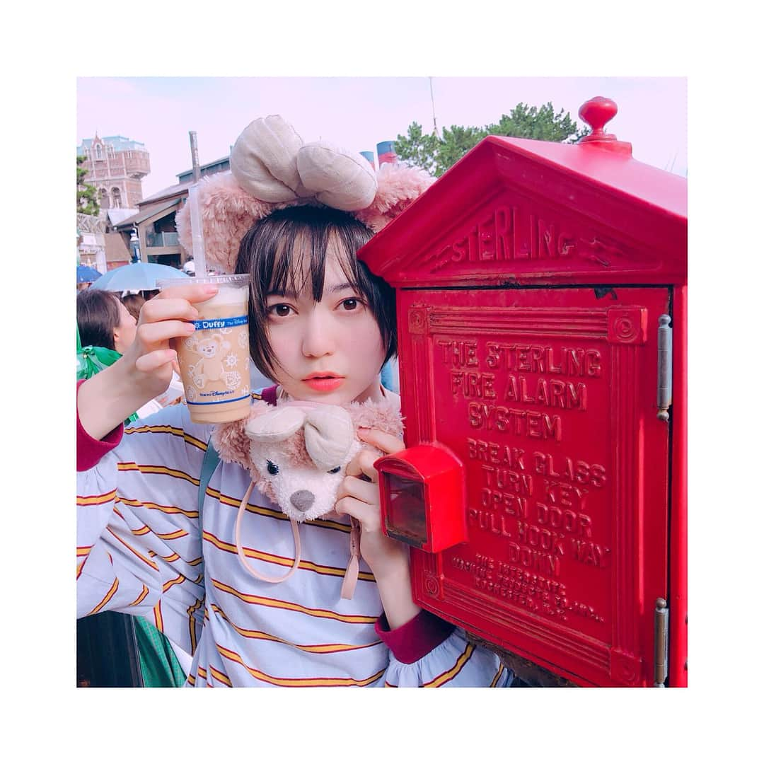 安本彩花さんのインスタグラム写真 - (安本彩花Instagram)「ㅤㅤㅤ ㅤㅤㅤ猛暑残暑ハイテンション。 ㅤㅤㅤ ㅤㅤㅤ  水分補給がまじまんじでまじ大事♪ ㅤㅤㅤ ㅤㅤㅤ  #disney #duffy#shelliemay ㅤㅤㅤ #ディズニー #ダッフィー#シェリーメイ ㅤㅤㅤ #キャラメル#ミルクティー ㅤㅤㅤ ㅤㅤㅤ  #パーリーピーポーアゲピーポー日記」8月25日 23時08分 - yasumoto_ayaka_official