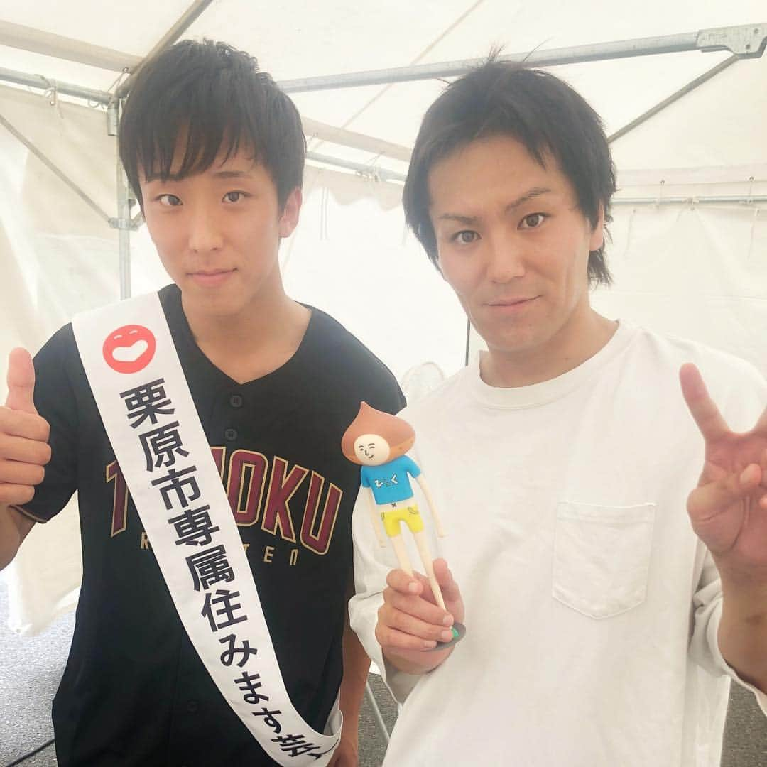 狩野英孝さんのインスタグラム写真 - (狩野英孝Instagram)「今日は、宮城県の栗原市民祭りでした。 栗原市の住みます芸人「松井駿治」くんと。栗原市盛り上げてね〜。。」8月25日 14時49分 - kano9x