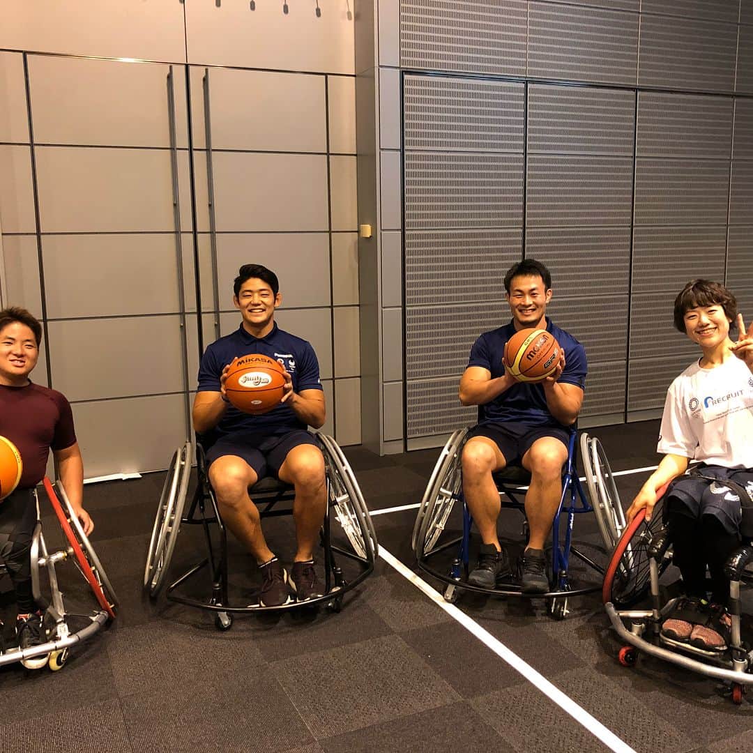 福岡堅樹さんのインスタグラム写真 - (福岡堅樹Instagram)「東京2020パラリンピック応援イベント！ パラカヌー山田選手、同期の藤田とのトークショー見ていただいた方ありがとうございました！ W杯、五輪と共にパラリンピックも盛り上げていきましょう！  #去年のイベントも一緒だった福島のダンスの子達との再会 #車椅子バスケの体験 #手だけで全てを行う難しさを体感」8月25日 19時02分 - kenki11