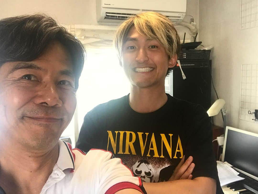 Ryota さんのインスタグラム写真 - (Ryota Instagram)「Today I hung out with my bass teacher, we had a good time!  And baby and Betty play together😁」8月25日 19時20分 - ryota_0809