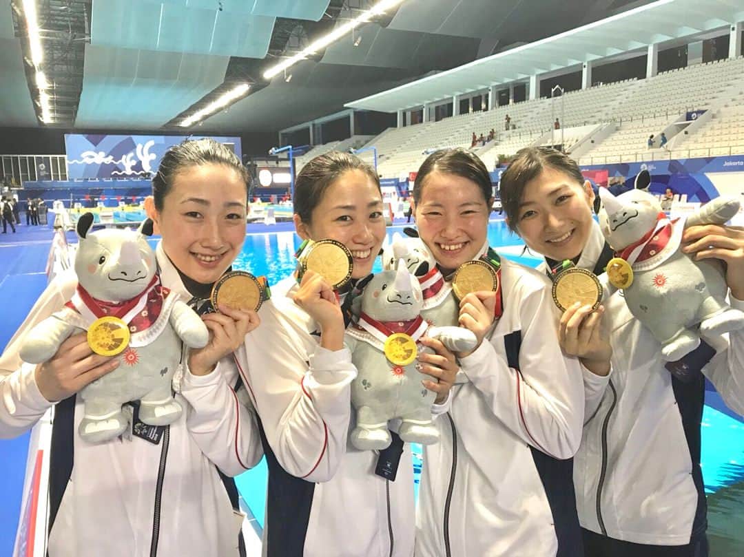 酒井夏海さんのインスタグラム写真 - (酒井夏海Instagram)「アジア大会終わって帰国しました！ パンパシ水泳から連戦できつい部分もありましたが、ベストの更新もできてリレーも日本新で充実した試合でした！ 競泳は終わりましたが他の競技はまだまだ続くので引き続きチーム日本の応援よろしくお願いします！！ 本当にたくさんの応援ありがとうございました😭😭 #asiangames2018  #tobiuojapan」8月25日 19時53分 - natsumi__sakai