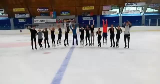 ジャダ・ルッソのインスタグラム：「#Summercamp2018#fondo#icedance#lovemylife#lovetime#smile#workout#workinprogress#behappy#smilealways#havefun💋」