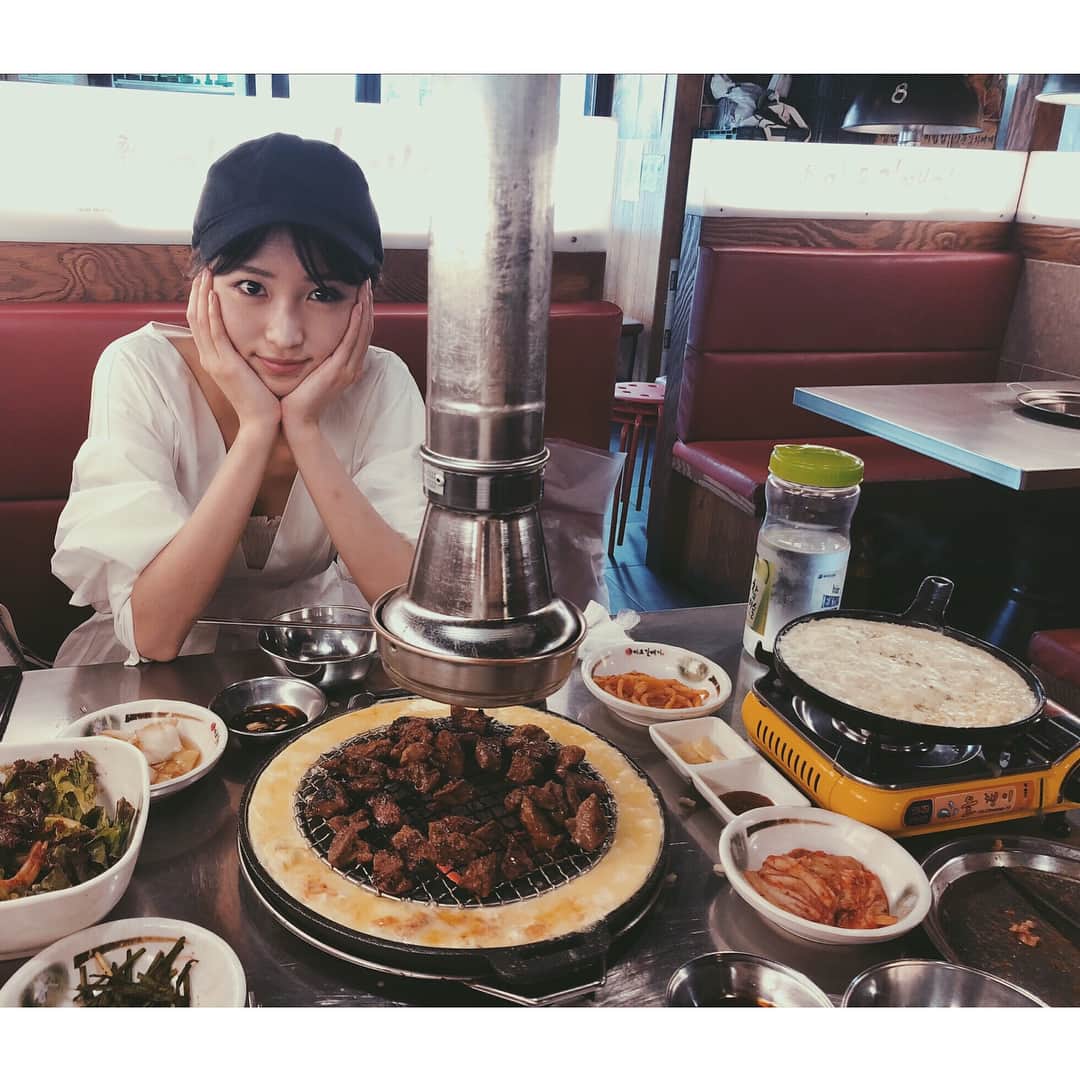 岡崎紗絵さんのインスタグラム写真 - (岡崎紗絵Instagram)「本場の冷麺すっき！焼肉もすっき！ 食べ物ばっかり笑」8月26日 9時39分 - sae_okazaki
