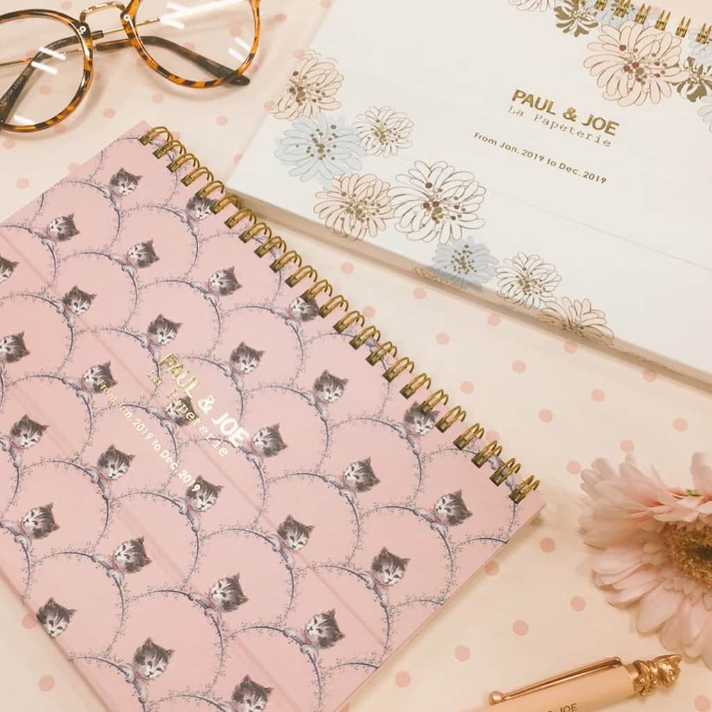 小雪さんのインスタグラム写真 - (小雪Instagram)「#ロフト手帳博 に行ってきました！9/1から色々と発売されるので散財の予感。会場にあったものでいえばほぼ日、測量野帳、CUSTOM DIARY STICKERS はぜひ手に入れたいところ I went to LOFT schedule note book exhibitions!!!」8月26日 0時07分 - marugaodesuyo