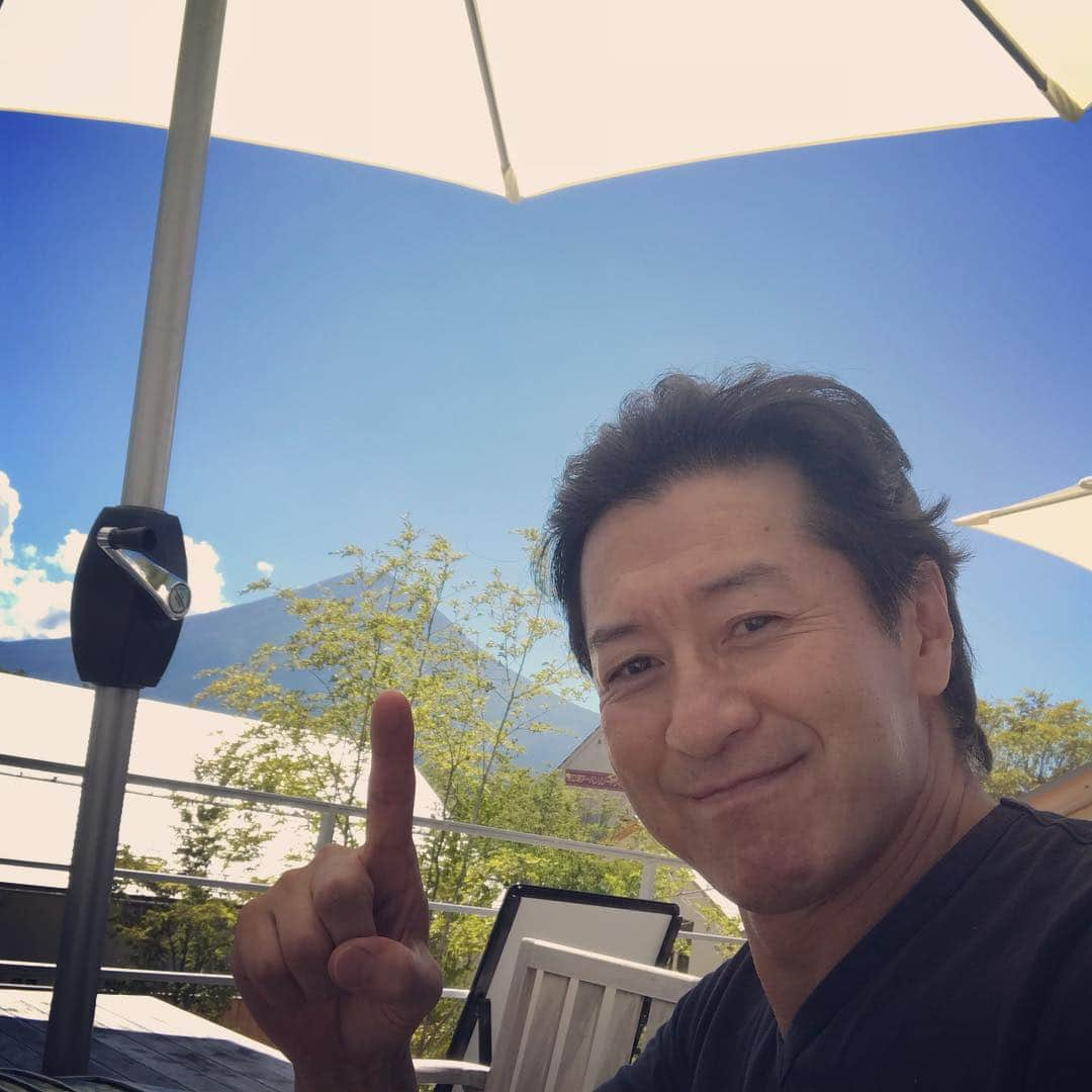 冨家規政さんのインスタグラム写真 - (冨家規政Instagram)「河口湖に来てます！ ここも35度位あるんじゃない(*_*) 避暑ならずw」8月26日 12時25分 - norimasafuke