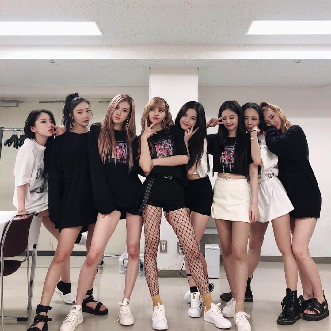 SARAさんのインスタグラム写真 - (SARAInstagram)「🖤BLACK PINK ARENA TOUR 2018🖤 luv u guys soooo much😘💓 수고하셨습니당❤️ . . . #blackpink #blackpinkarenatour2018 #89」8月26日 22時39分 - sara_1128