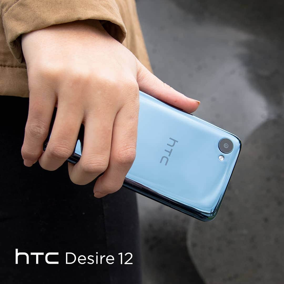 HTCのインスタグラム：「The HTC Desire 12 always brings the style. #HTCDesire12」