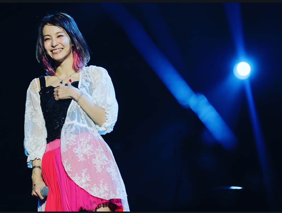 LiSAさんのインスタグラム写真 - (LiSAInstagram)「LiVE is Smile Always〜ASiA  TOUR 2018〜［eN］FiNAL iN 上海 photo by @kamiiisaka  謝謝大家\( ¨̮ )/ #LiSA  #eN #上海 #ASiATOUR2018」8月27日 10時16分 - xlisa_olivex