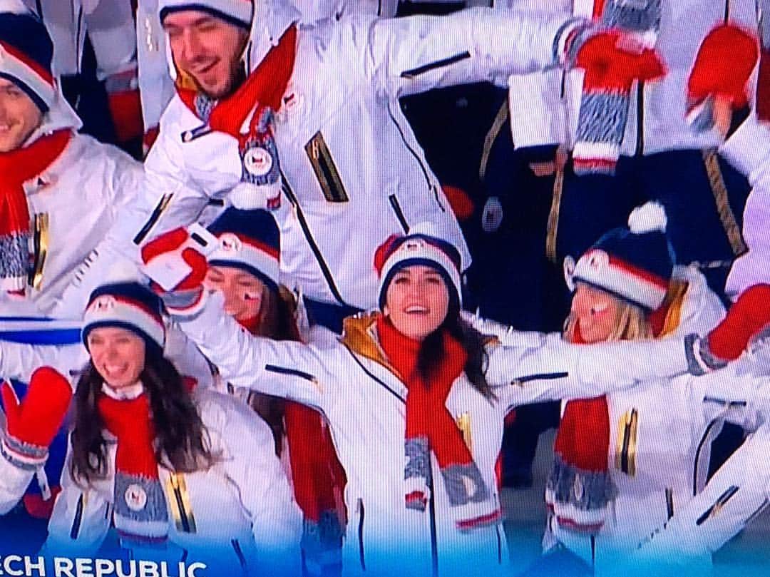 コートニー・マンスールのインスタグラム：「How I'm feeling on this beautiful Friday 🌟 . . . . . #fridayfeelings #opening #ceremony #olympics #nbc #2018 #czech #team」