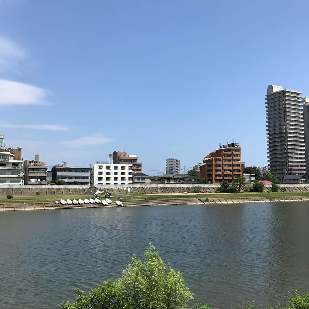 立花陽三さんのインスタグラム写真 - (立花陽三Instagram)「広瀬川沿いをランニング。  気持ち良いけど、熱中症には気をつけてください💦」8月4日 13時46分 - tachibanayozo