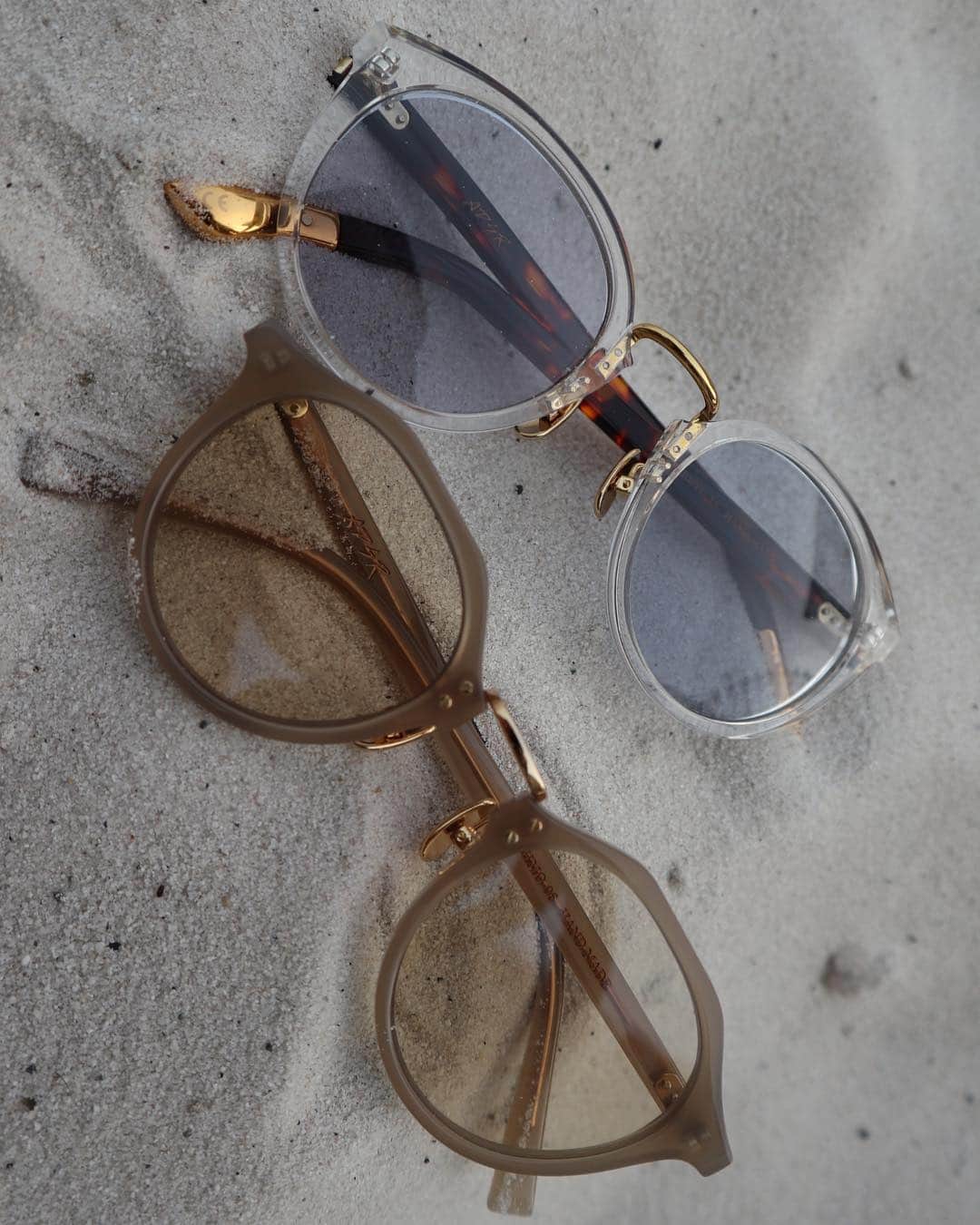 尾崎紗代子さんのインスタグラム写真 - (尾崎紗代子Instagram)「おはようございます🌝 朝から海へ向かう。 最近夫婦揃ってADSRのサングラスを愛用中。 薄めレンズだと天気問わず付けやすくて好きです。 #sunglasses #adsr」8月4日 8時43分 - osayo_osayo