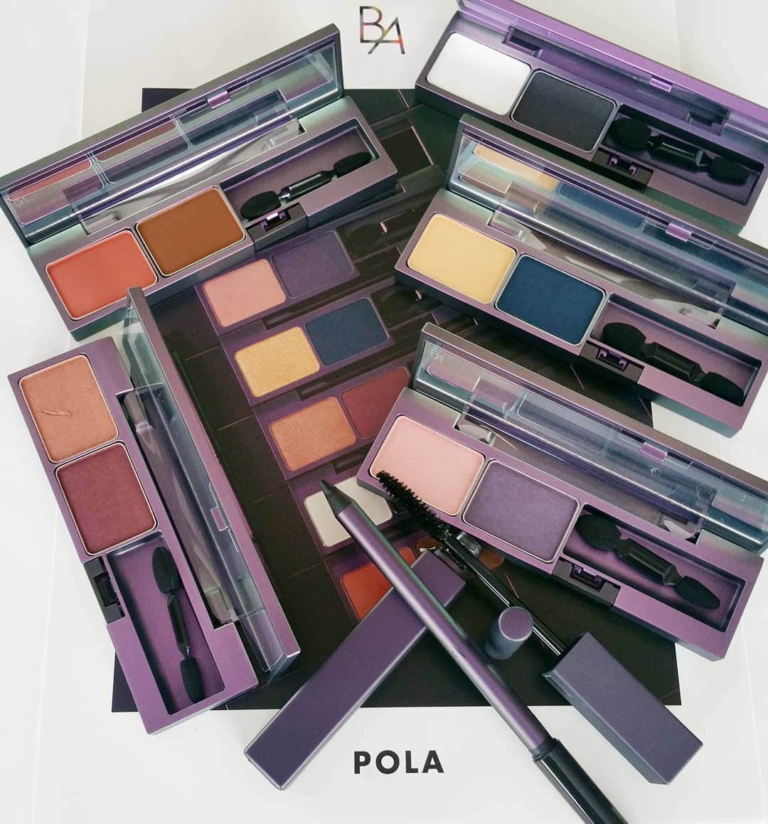 黒田啓蔵さんのインスタグラム写真 - (黒田啓蔵Instagram)「POLA BA  B.A COLORS アイコレクション誕生。 アイシャドウは、 詩的な発色、繊細な質感 しっとり軽やかにフィツト、 アイライナ－は、上質な描き心地。 濡れたような深い漆黒。 また上質なメイクアップ商品が、誕生ですね、 2018.8.22発売。🎵 #BA #POLABA#アイシャドウ #アイライナ－#マスカラ #NEW」8月4日 10時36分 - kurodakeizo