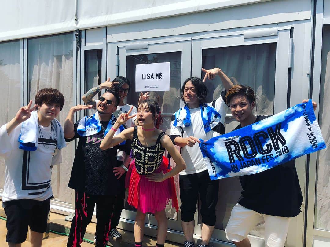 LiSAさんのインスタグラム写真 - (LiSAInstagram)「ROCK IN JAPAN FES.2018 ありがとうございましたぁーっ\( ¨̮ )/ #LiSA  #RIJF2018 #rockinjapanfes #LAKESTAGE」8月4日 13時03分 - xlisa_olivex
