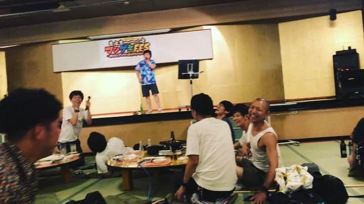 池田真一のインスタグラム：「【この動画は2個あります！】 マンゲキフェスの打ち上げ第6弾 ニッポンの社長 ケツ  ケツの顔めちゃくちゃ腹立つなぁ〜！ #マンゲキフェス #ニッポンの社長 #ケツ」