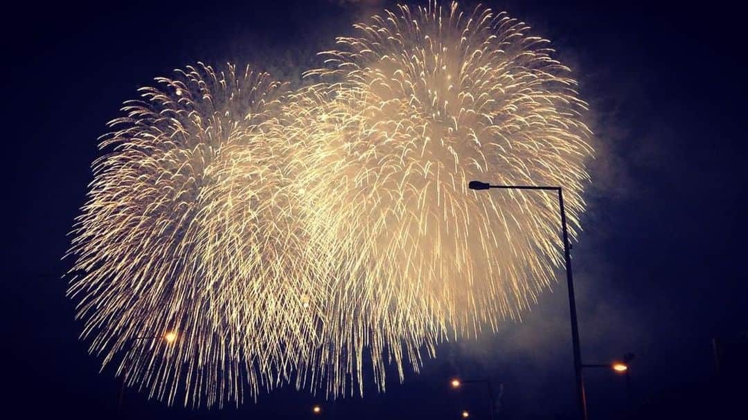 水川あさみのインスタグラム：「人生最大で最高の花火みた🎇」