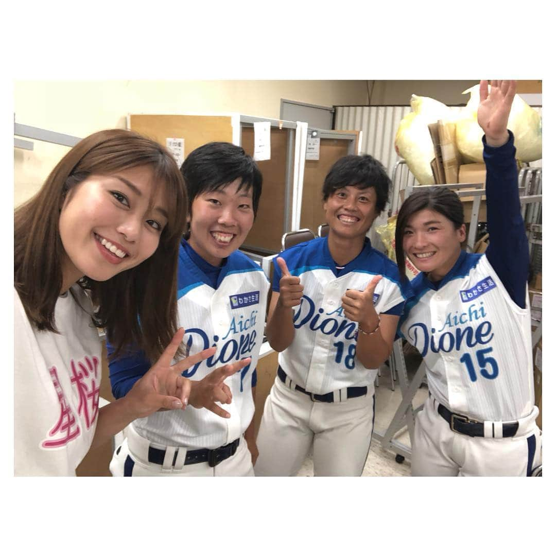 稲村亜美さんのインスタグラム写真 - (稲村亜美Instagram)「今日は名古屋で花鈴のマウンドのトークイベントでした😍😍😍愛知ディオーネのみなさんと🙋‍♂️✨ #里綾実 選手 #只埜榛奈 選手 #松谷比菜乃 選手 楽しかったー🙋‍♂️」8月4日 19時18分 - inamura_ami