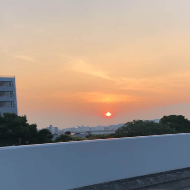 おもてちゃんのインスタグラム：「. 🌇」