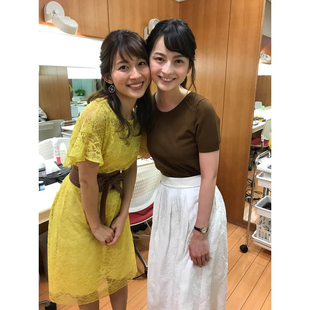 TBSアナウンサー公式さんのインスタグラム写真 - (TBSアナウンサー公式Instagram)「Good morning ☀️ アナグラム編集部guesswhoです。 先程、化粧室でダブル山本発見！ 左の山本里菜アナウンサーは、この後#サンデージャポン、 右側の山本恵里伽アナウンサーは、この後、#昼のJNNニュース、#午後ニュース担当です。 ダブル山本で、この後のTBSもお楽しみください😘💕💕 #tbs #tbs公式 #tbs_annogram #アナグラム編集部guesswho #tbsアナウンサー公式インスタグラム #fromtbs  #アナウンサー #サンデージャポン #昼のjnnニュース #tbs午後ニュース #左から順に #山本里菜 #山本恵里伽 #アナグラム編集部guesswho」8月5日 9時58分 - tbs_annogram