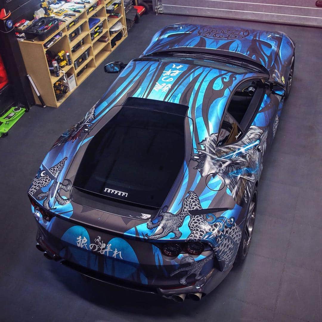 CARLiFESTYLEさんのインスタグラム写真 - (CARLiFESTYLEInstagram)「What do you guys think of @jcartu Ferrari 812 SuperFast wrap? Ready for #Gumball3000」8月5日 5時18分 - carlifestyle
