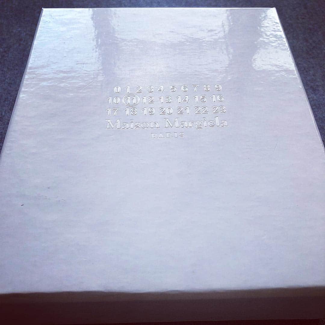 のインスタグラム：「@maisonmargiela」