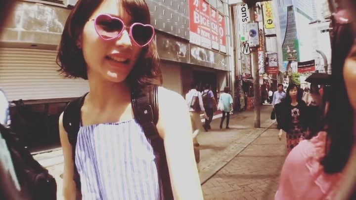 SHIZUKAのインスタグラム：「. 【Music Video公開】 . Give Me Love feat.芋如来メイ . 私が曲を作って、メイに歌詞を書いてもらって、歌ってもらいました！ . 彼女との出会いは、私が歌声に惚れてナンパしたことがきっかけです笑 . たくさん聴いてね♡ . YouTubeにフルあります！ youtu.be/-YuRtIYEtHI  My new song have released!  #givemelove #SSW #ビッチ系女子 #渋谷散歩」