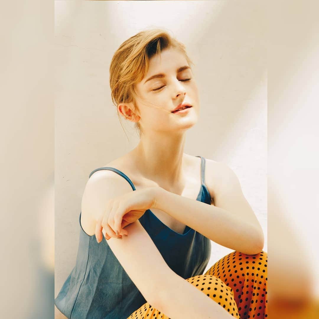 Ella Freyaさんのインスタグラム写真 - (Ella FreyaInstagram)「Feels like we're grown-up's.. . 📸: @j_kung @pulichen_7749 . 💇🏼‍♀️: @hair_mr.dr . 💅: @xinni0611 @hsin_yuuuuu」8月5日 21時45分 - ella.freya