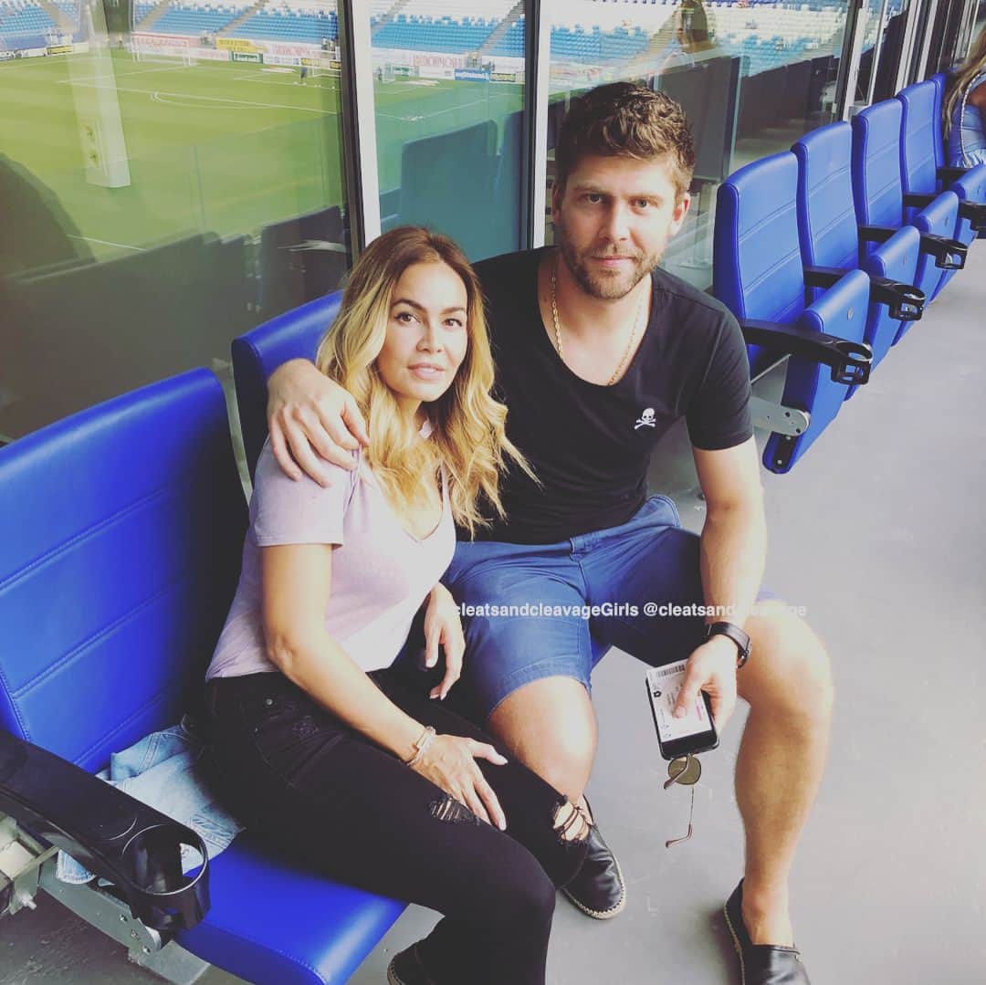 Ava Fioreのインスタグラム：「When in Russia with my @varlamov.official ...:) with my @varlamov.official Oh and thanks @jbair03 for being an awesome trainer!💪🏻 love Ava Fiore」