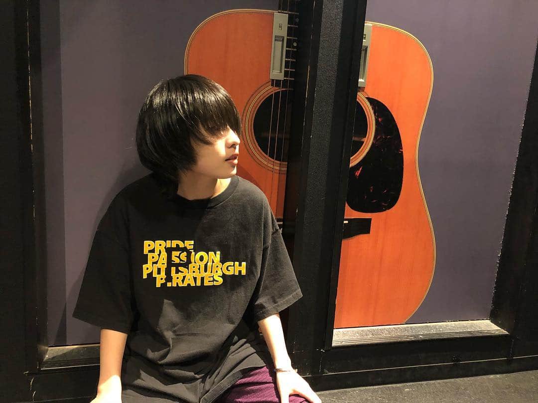 MADOKAのインスタグラム：「名古屋 大阪 神戸 ありがとう #PROLOGUETOUR #band #live #たんこぶちん #今日のTシャツ #名古屋 #大阪 #神戸」