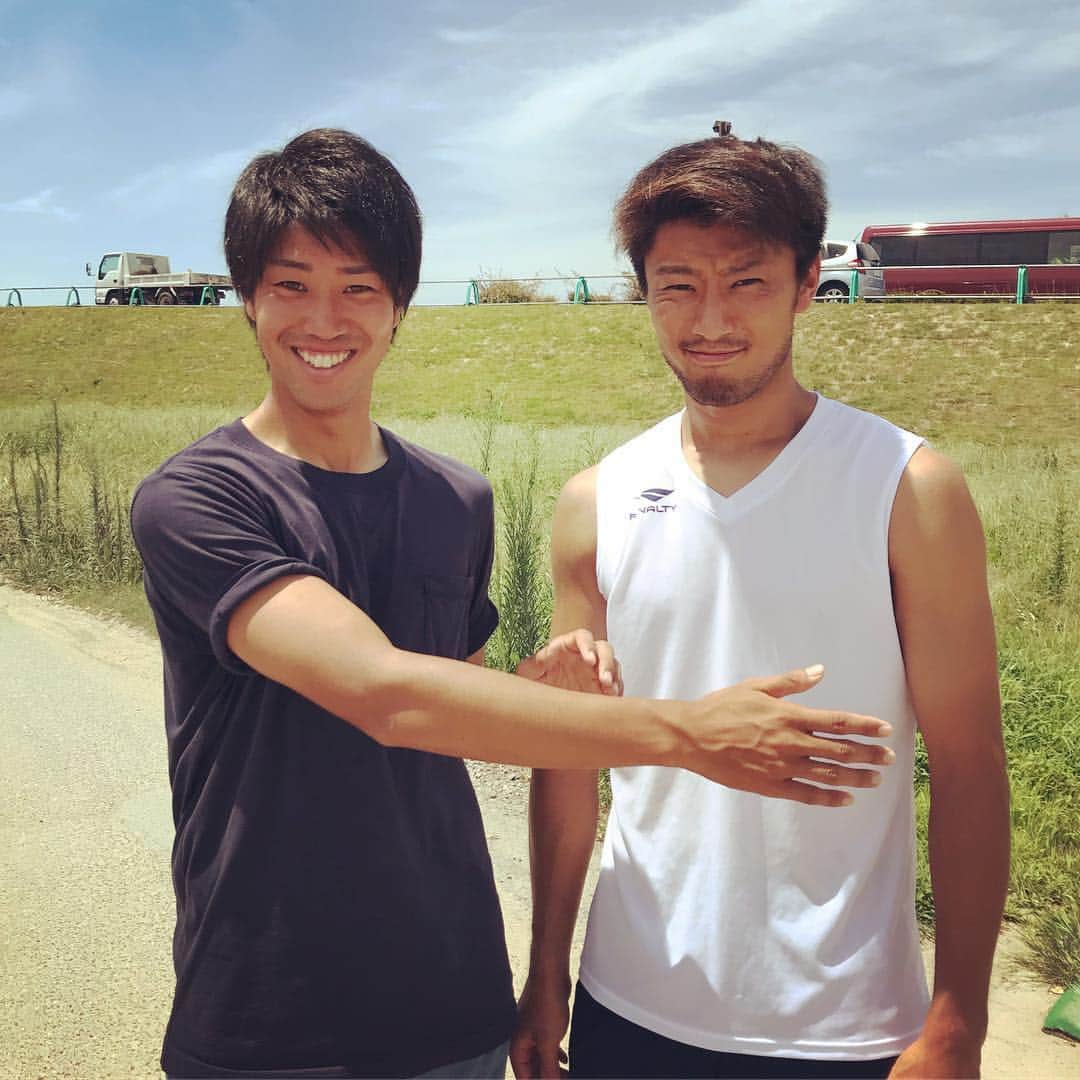 野崎雅也のインスタグラム：「内くん。ワイルドになってた。  #naganoparceiro  #長野パルセイロ #reinmeeraomori  #ラインメール青森 #うちくーん😏 #っていうだる絡みいつもしてました #クールな男 #こじらせ系男子」