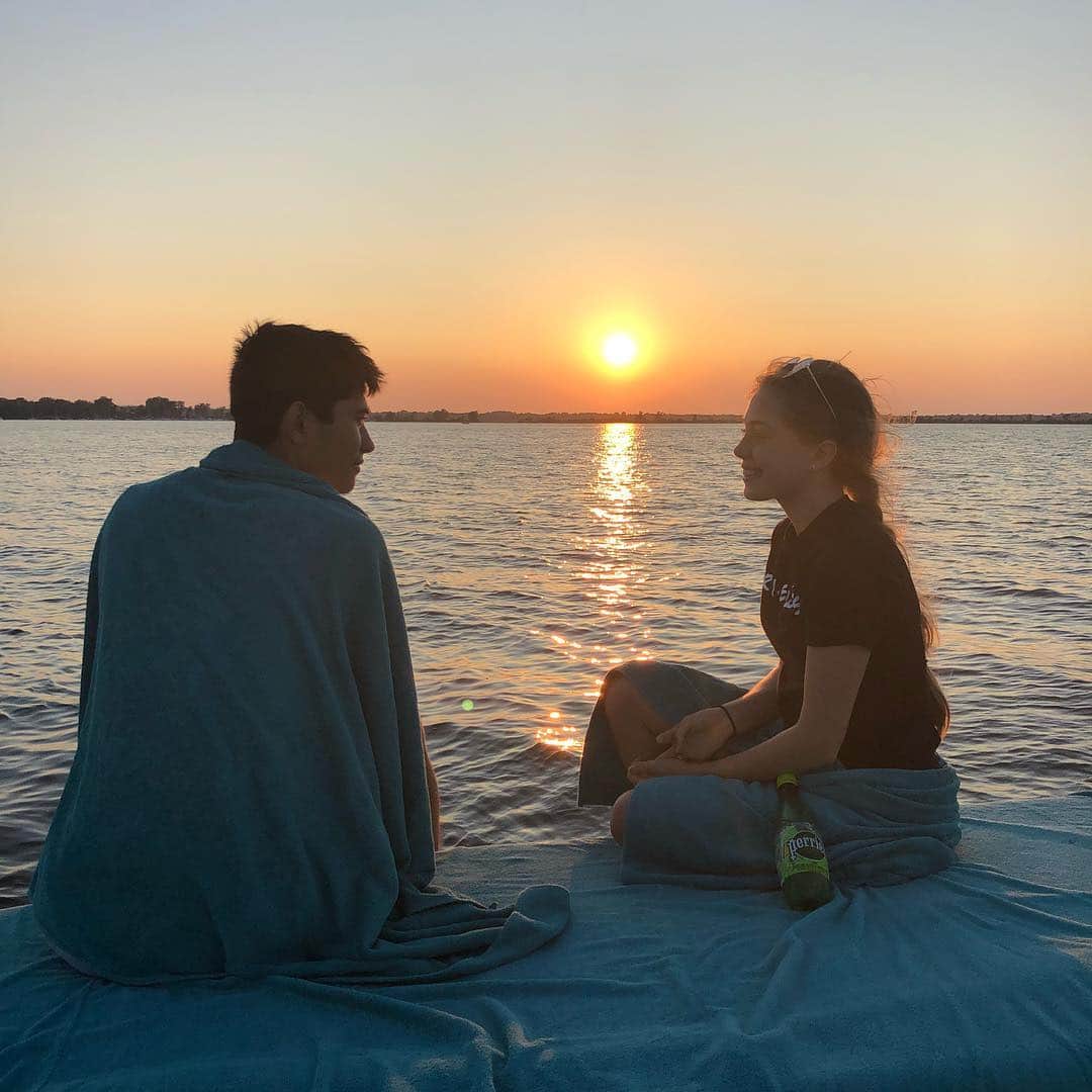 Justine Brasseurのインスタグラム：「The sunset was almost as beautiful as him🌄」